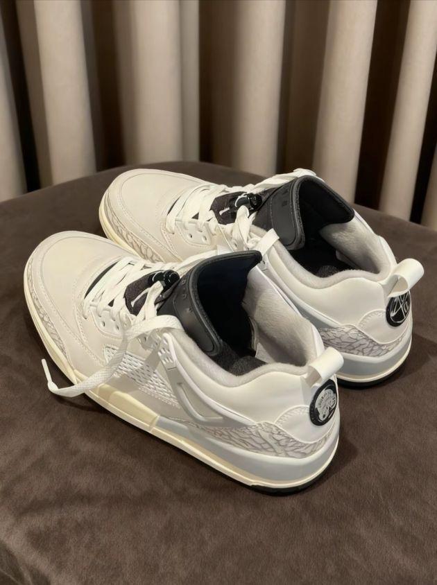 灰白配色的Jordan板鞋真的好让我心动